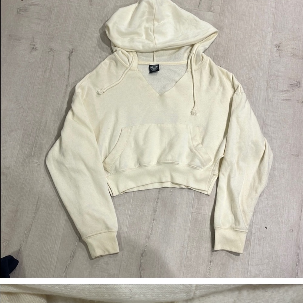 PacSun Cream Cropped Hooded Sweatshirt